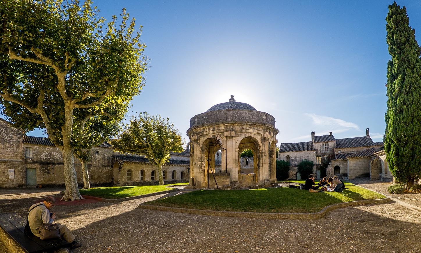 Carthusian Monastery of Avignon - Pustly.Com