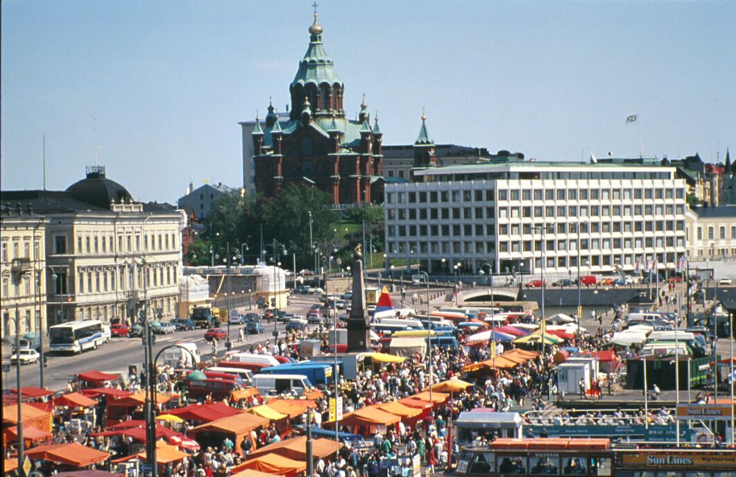 Market Square Helsinki - Pustly.Com