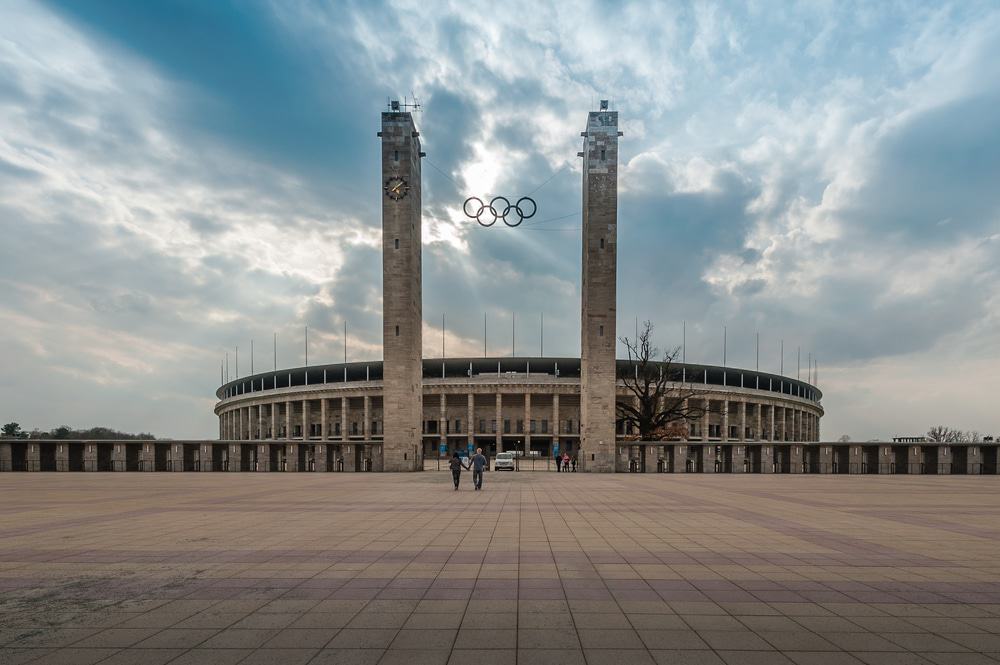 Olympic Stadium - Pustly.Com