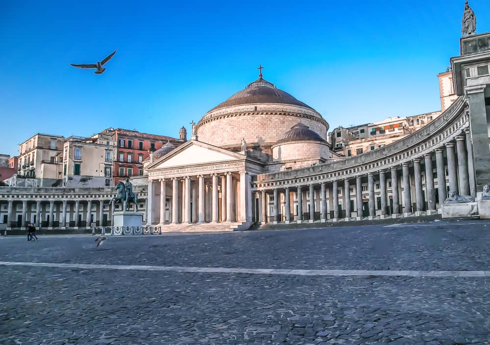 The TOP 10 Thigns To Do in Naples, Italy