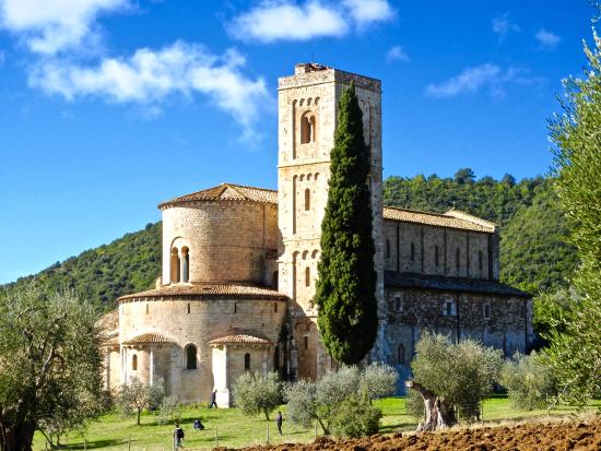 Abbey of SantAntimo - Pustly.Com