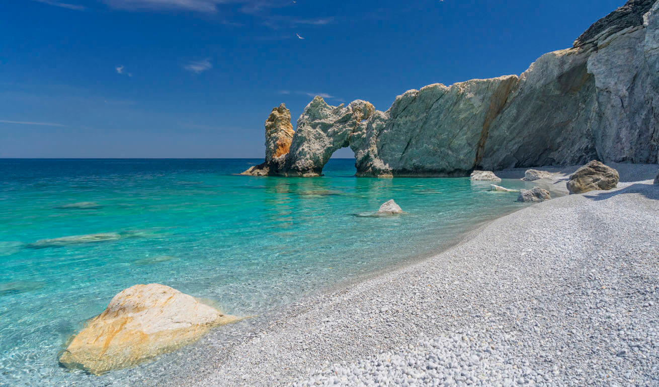 10 Best Greek Islands to Visit for 2023-2024