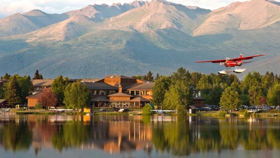 15 Incredible Lakefront hotels in the USA