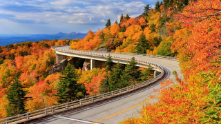 The Best 10 Fall Road Trip Destinations For Stunning Scenery in The U.S !